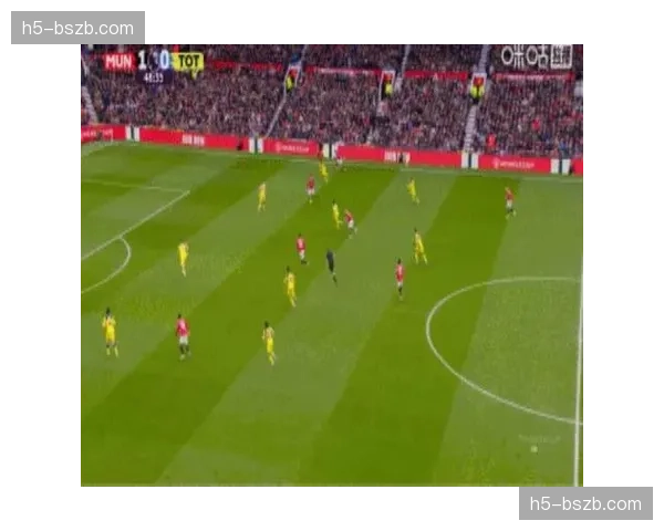 快讯：贝林厄姆头球破门，但VAR介入判定越位在先，进球无效